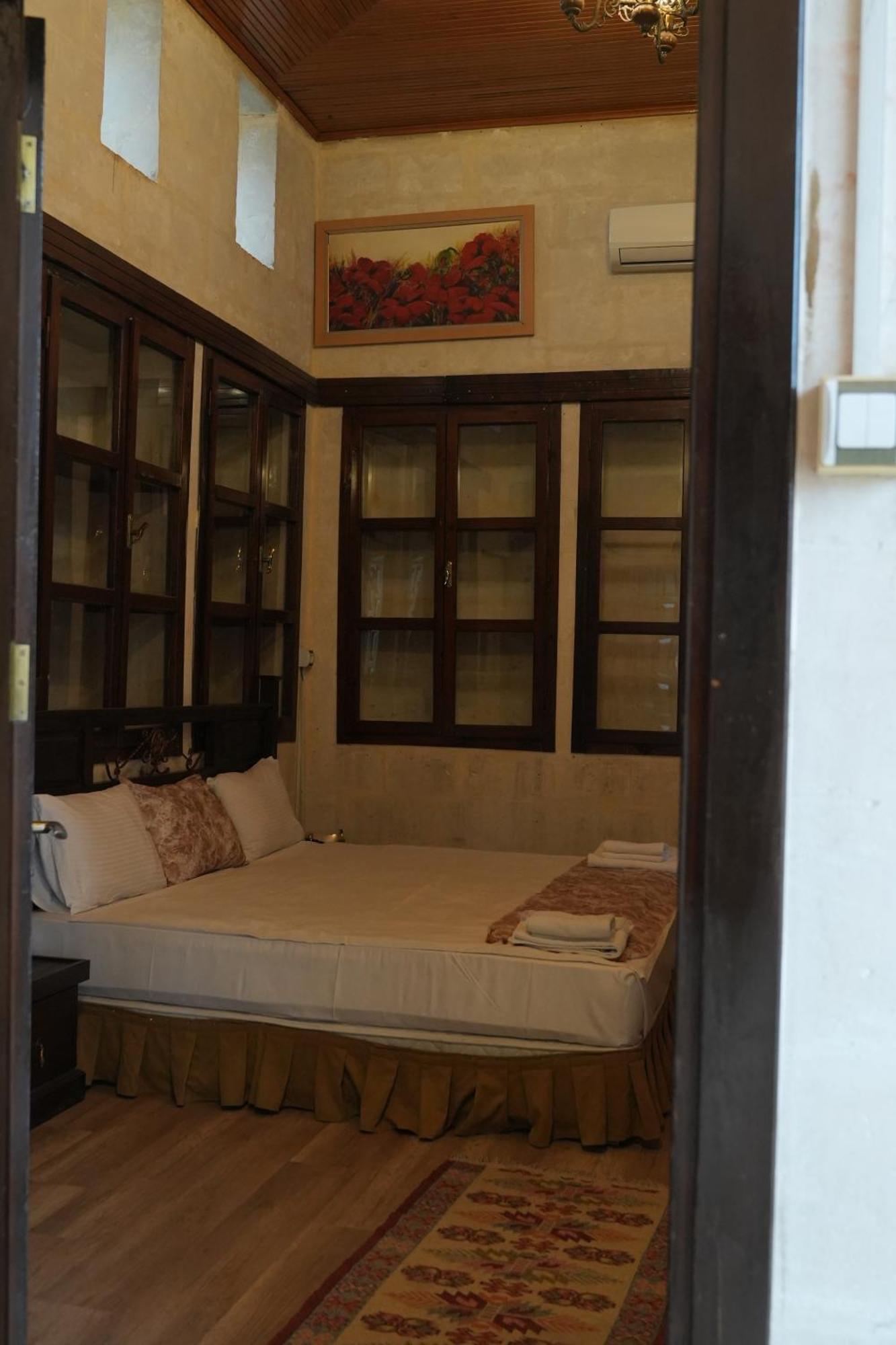 Joselin Hotel 샤늘르우르파 외부 사진